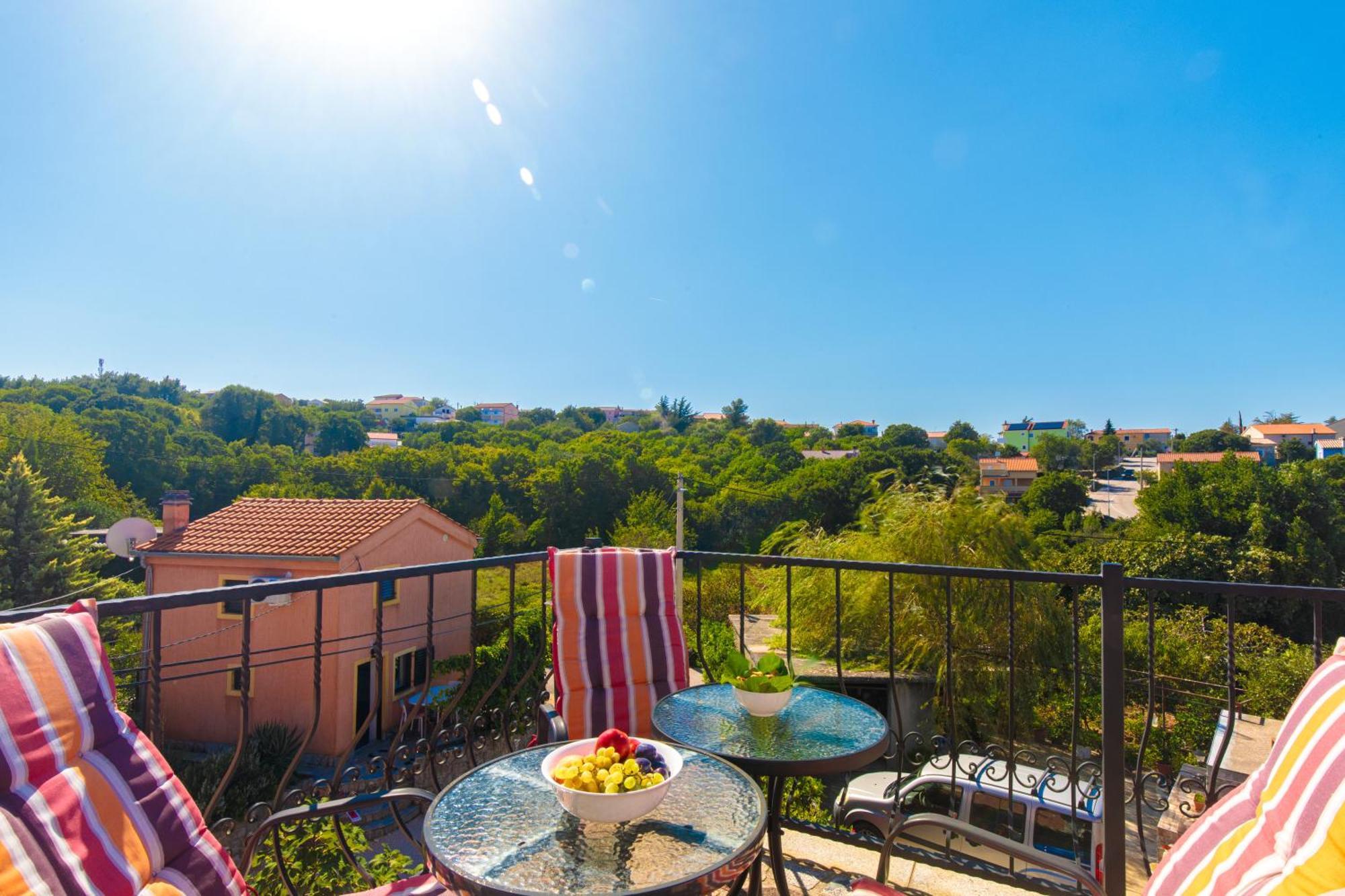 Apartments Lina Vrh  Экстерьер фото